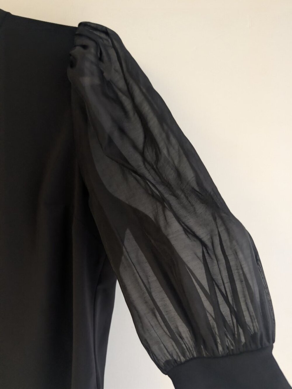 Ted Baker Micaeli Organza Puff Sleeve Top - Picture 9 of 16